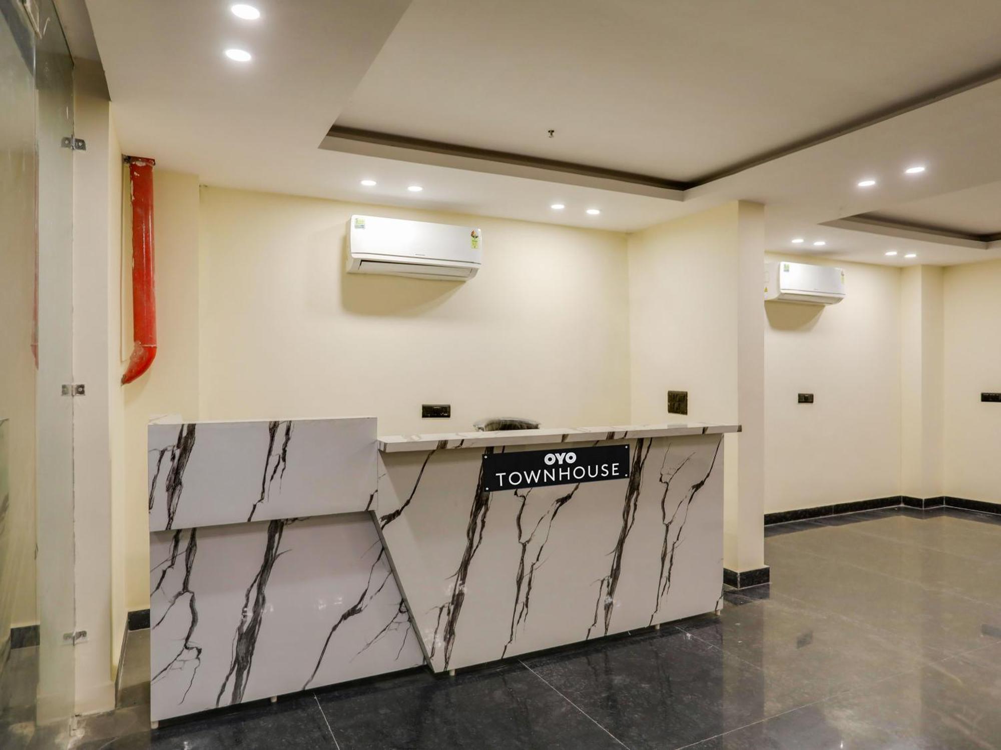 גורגאון Townhouse Magnolia Corporate Stays מראה חיצוני תמונה